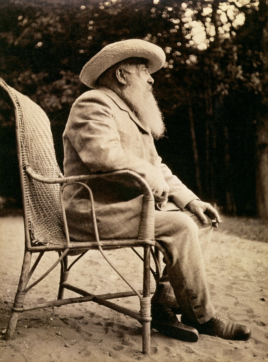 ジヴェルニーの庭にあるクロードモネ（1840-1926）、1915年（1840-1926） 作： フランスの写真家