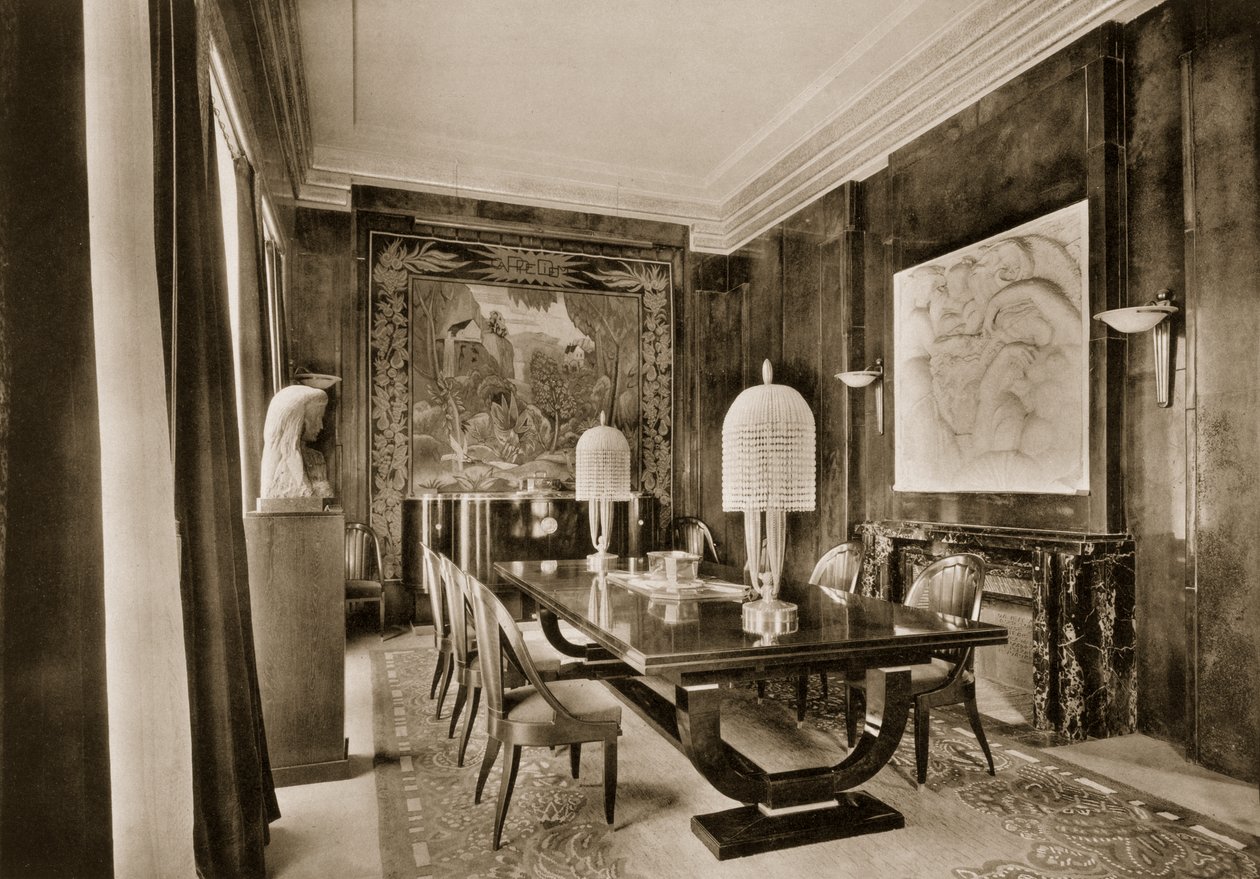 Ensembles Mobiliers II、1925年からジャックエミールルールマンによって設計されたダイニングルーム 作： フランスの写真家