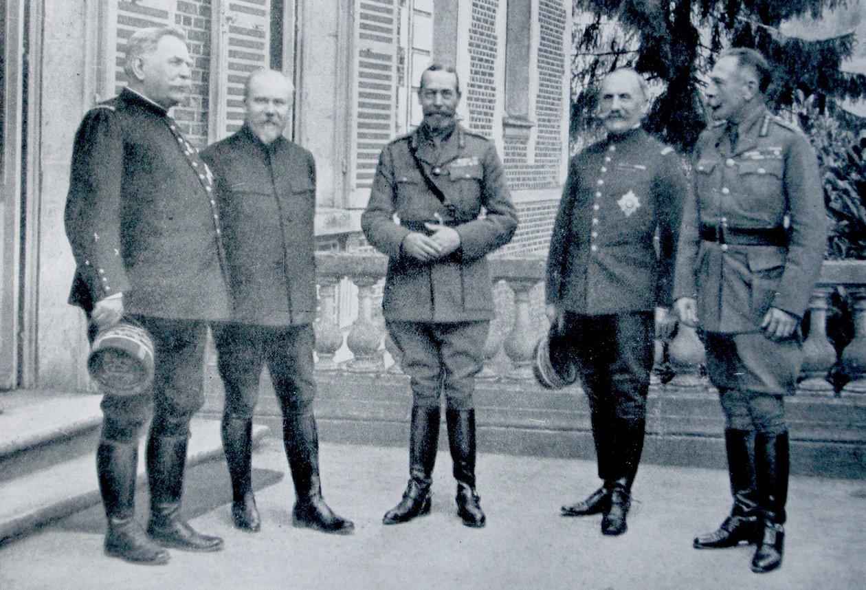 1916年のソンムに対する攻勢時の連合国軍の司令官と政治家の会合 作： フランスの写真家