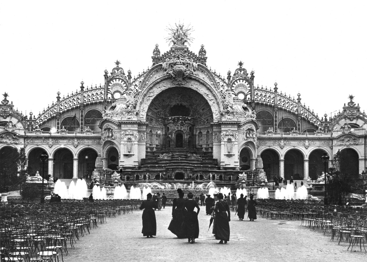 1900年、1900年の万国博覧会での電気の宮殿 作： フランスの写真家