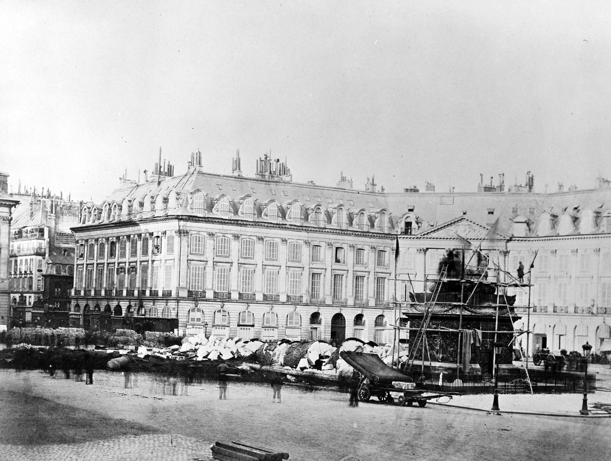 解体されたヴァンドームの柱、1871年 作： フランスの写真家