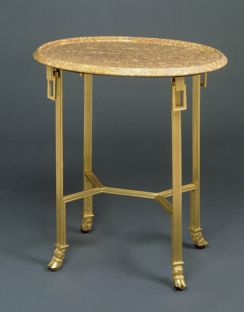 Directoire Gueridon、1799年頃（オルモルーとマーブル 作： フランス語学校