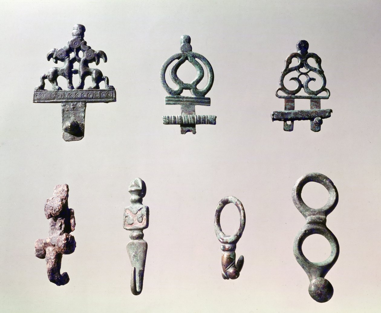 ベルトフック、Tene I（c.475-0 BC）（ブロンズ） 作： ガリッシュ