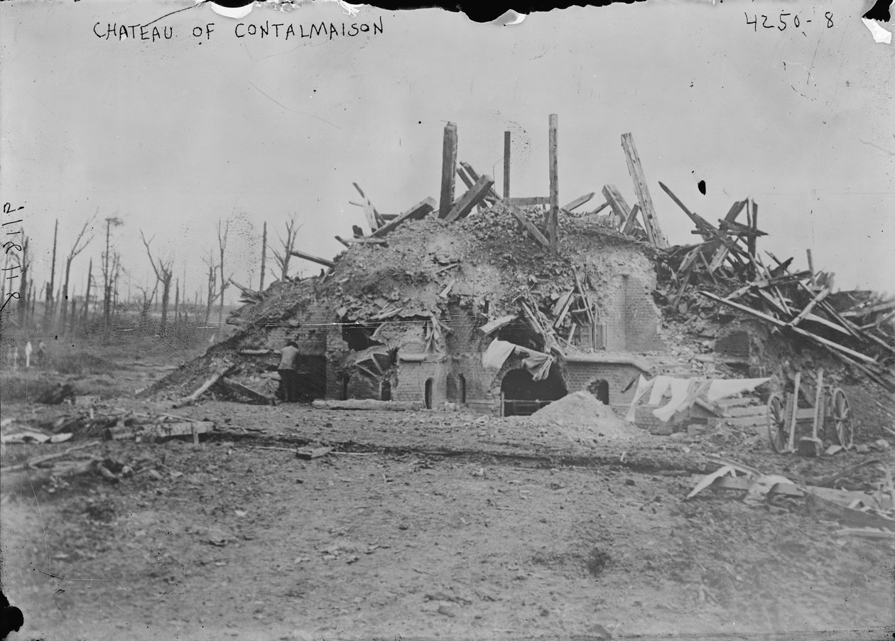 1916年のソンムの戦い後のコンタルメゾン城の遺跡 作： ジョージ・グランサム・ベイン