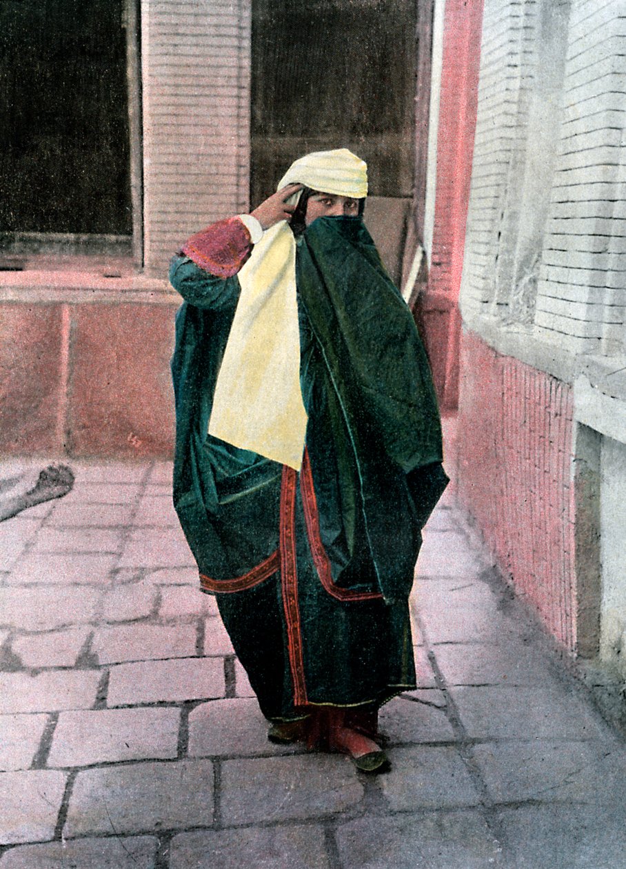 ペルシャの女性の伝統的な衣装、c1890。 作： ギロット