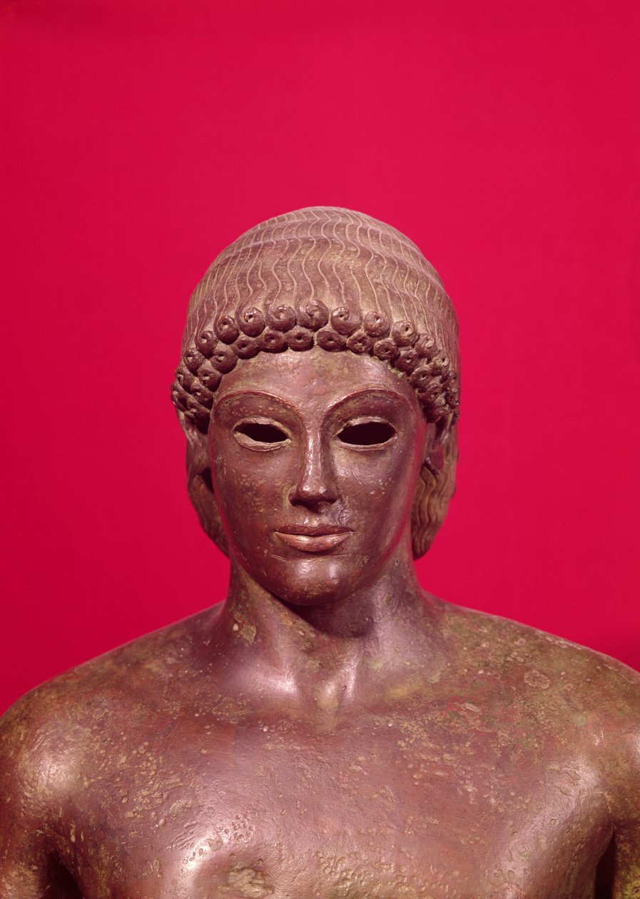 ピオンビーノのアポロ像、彫像の頭の詳細、ギリシャのベネヴェントで発見、紀元前480年頃ブロンズブロンズ98014-16＆177203も参照 作： ギリシャ語