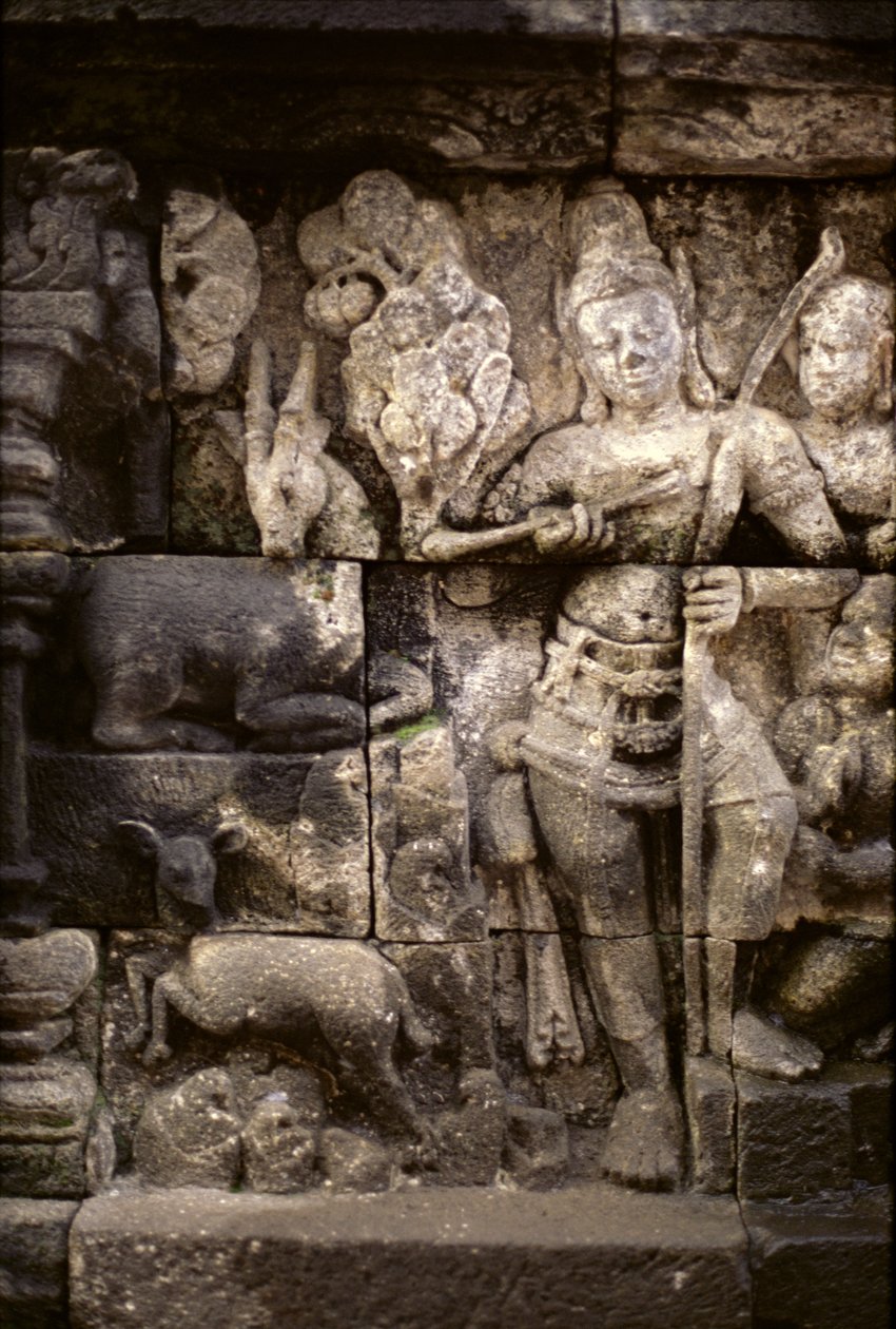 外装の詳細、AD 778-850火山石 作： インドネシア人