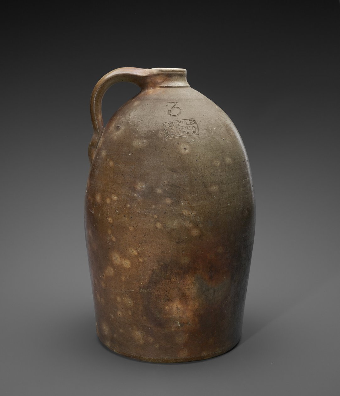 水差し、c。 1873-1882（塩釉石器） 作： アイザックサトルズ陶器