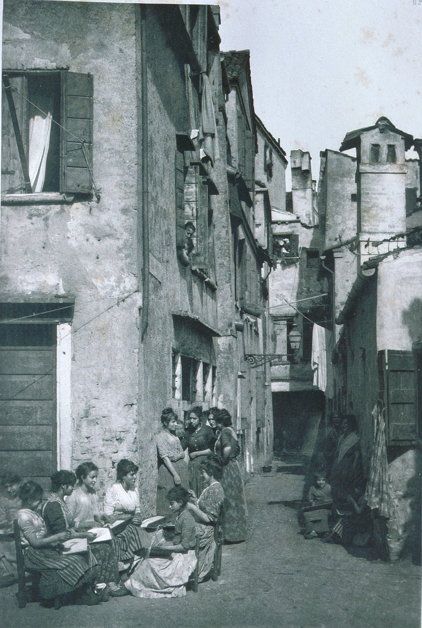 ヴェネツィアのストリートシーン 作： イタリアの写真家