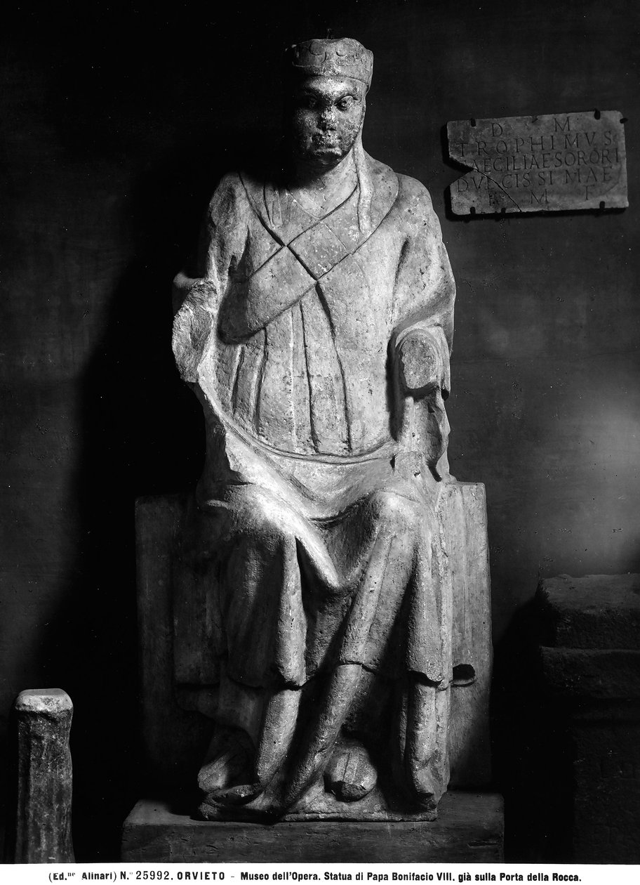 教皇ボニファス8世の像（c.1235-1303） 作： イタリア語学校