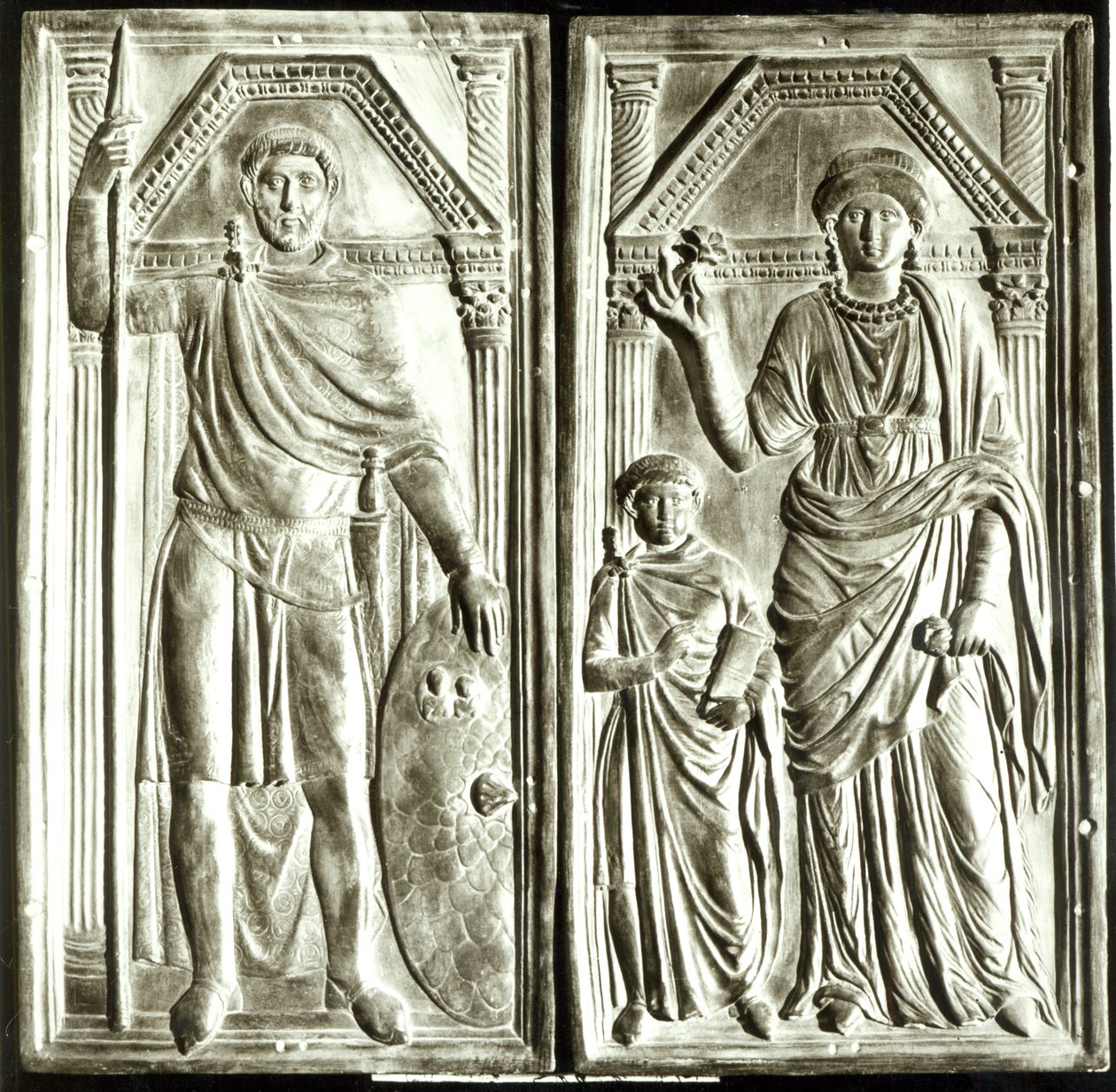 Stilicho（c.365-408）、SerenaおよびEuchariusを描いた二部祭壇画 作： イタリア語学校