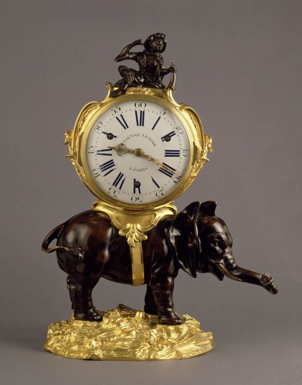 Louis XV Mantel Clock、1750年頃（黒檀とオルモル）（73487も参照） 作： ジャン・ジャック・カフィエリ