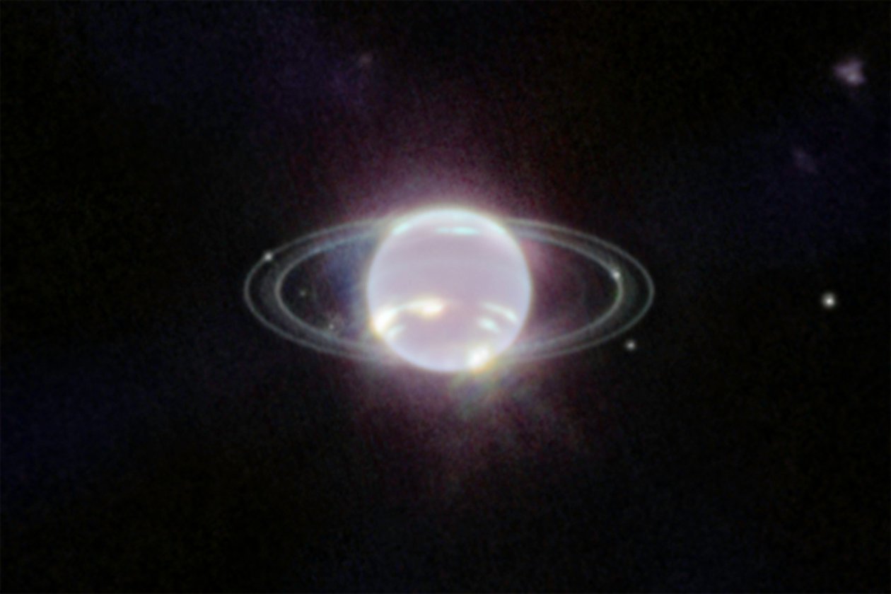 海王星クローズアップ（NIRCam） 作： ジェイムズウェッブ宇宙望遠鏡（NASA）