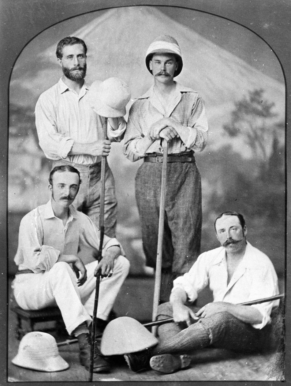 1870年代頃の日本における4人のヨーロッパ人男性の肖像 作： 日本の写真家