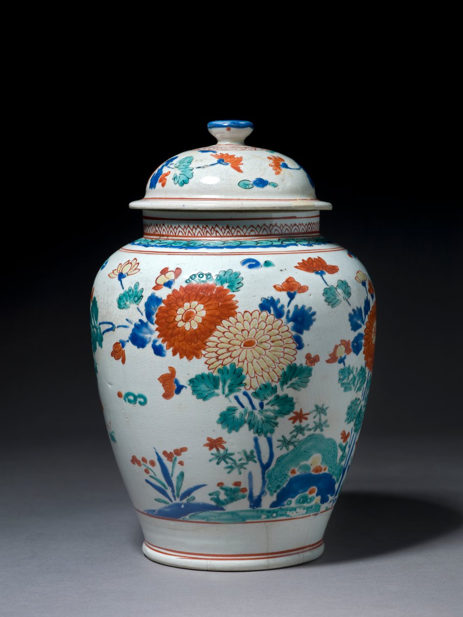 蓋つき壺、1670-80年頃（柿右衛門磁器） 作： 日本語学校