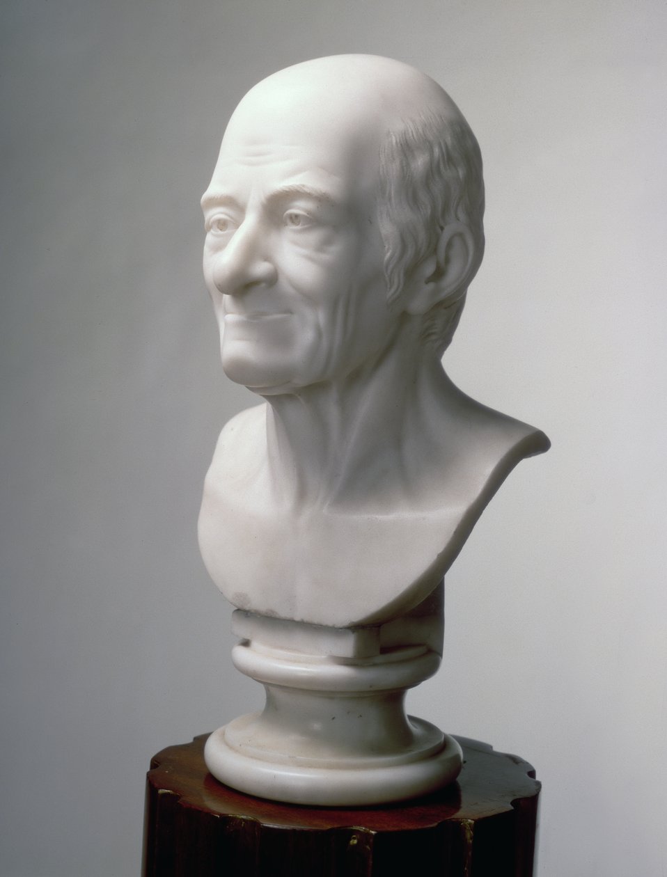 ヴォルテールの胸像、1770年頃（大理石） 作： ジャン・アントワーヌ・ウードン