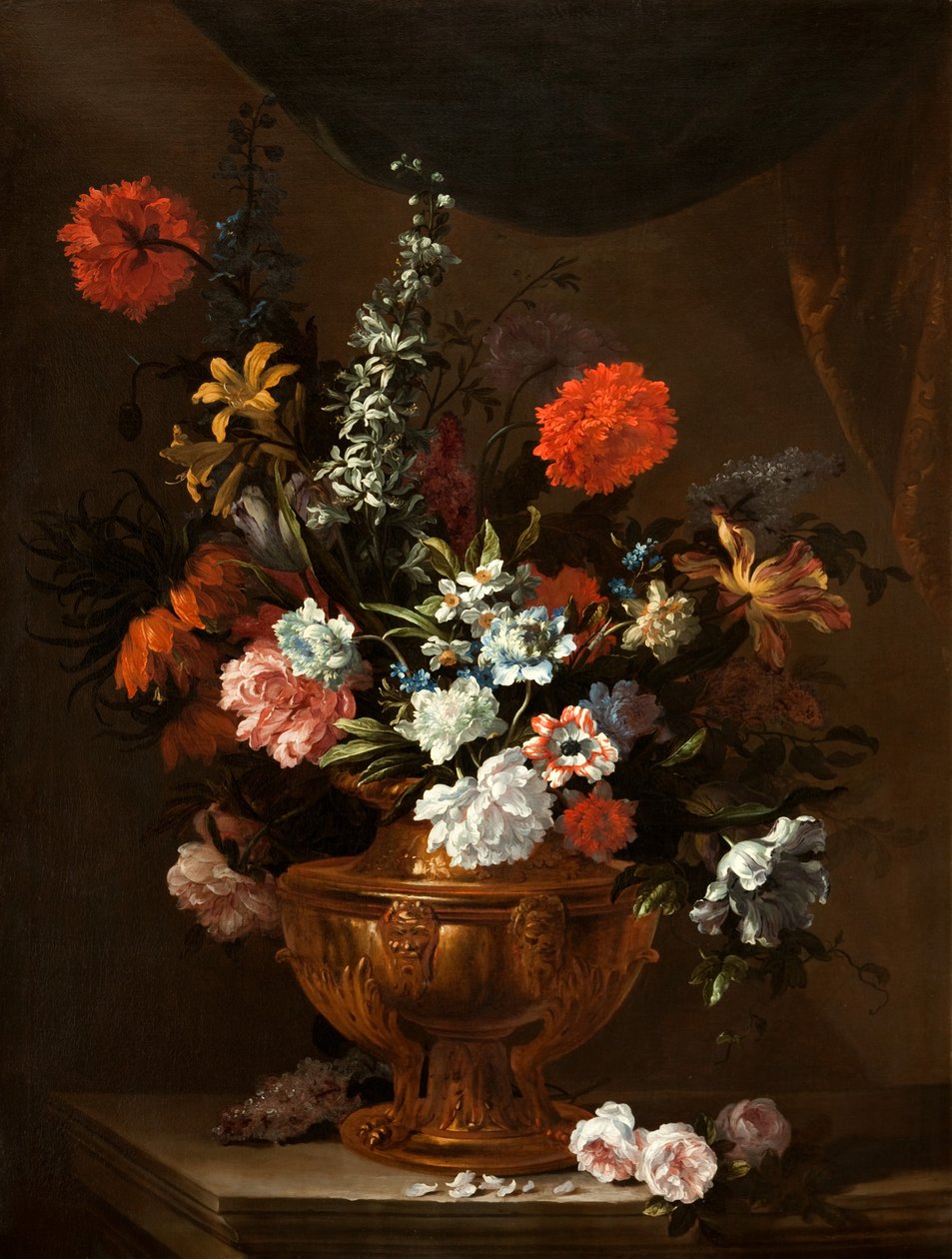 彫刻された花瓶の中の花 作： ジャン＝バティスト・モノノワイエ