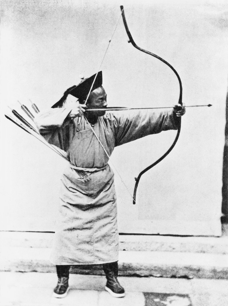 中国の射手、1870年頃 作： ジョン・トムソン