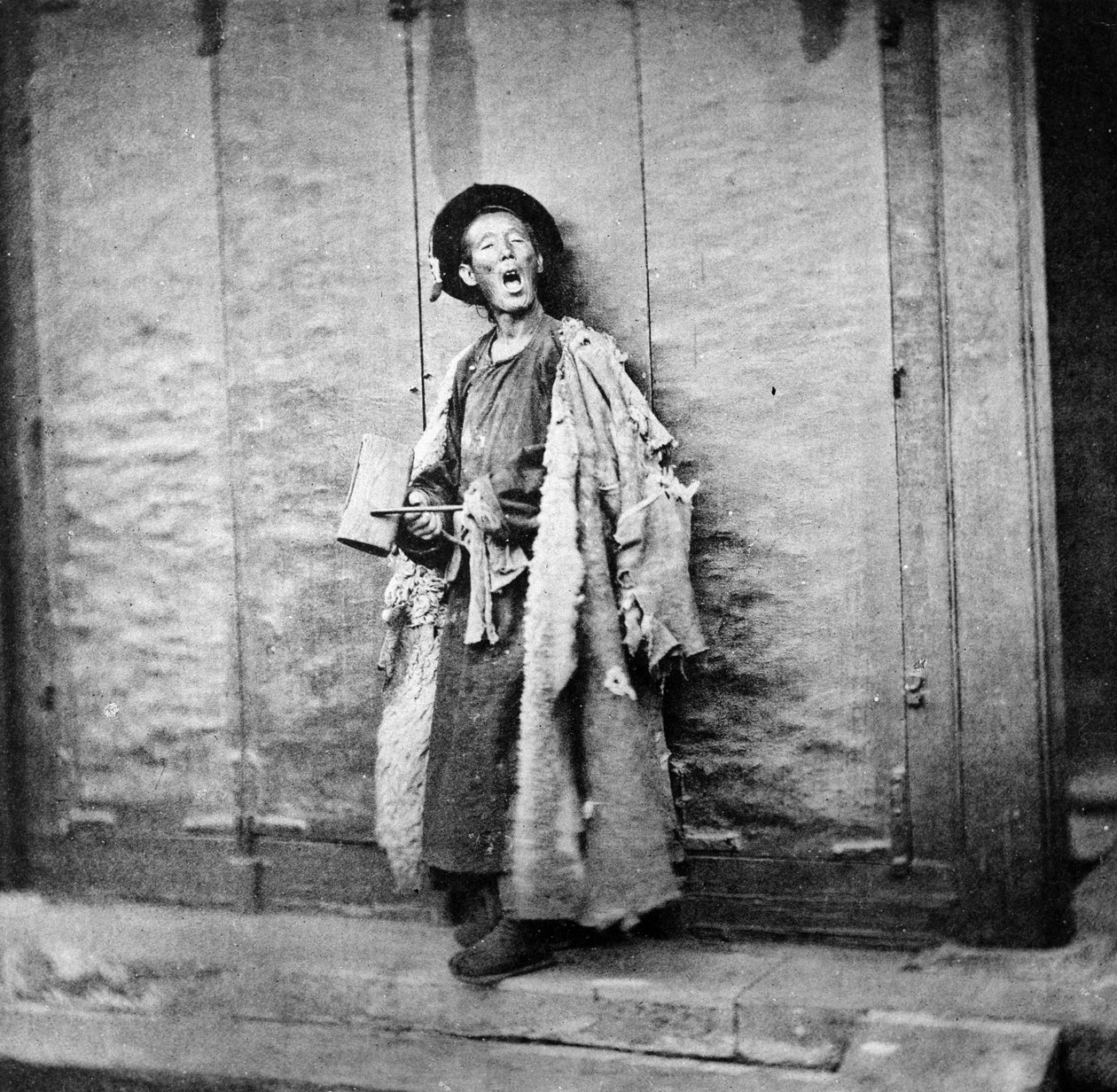 市警、北京、1867〜72年頃 作： ジョン・トムソン