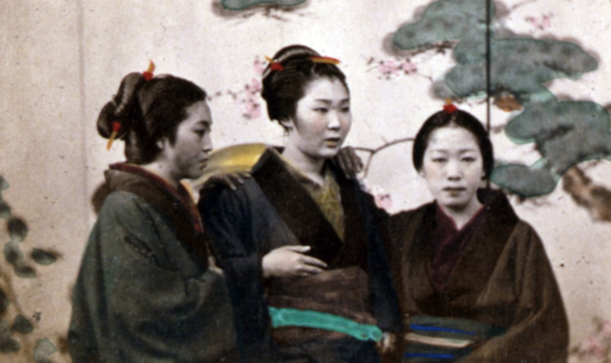 日本の女性、1890年（手描きの写真） 作： ジョン・トムソン