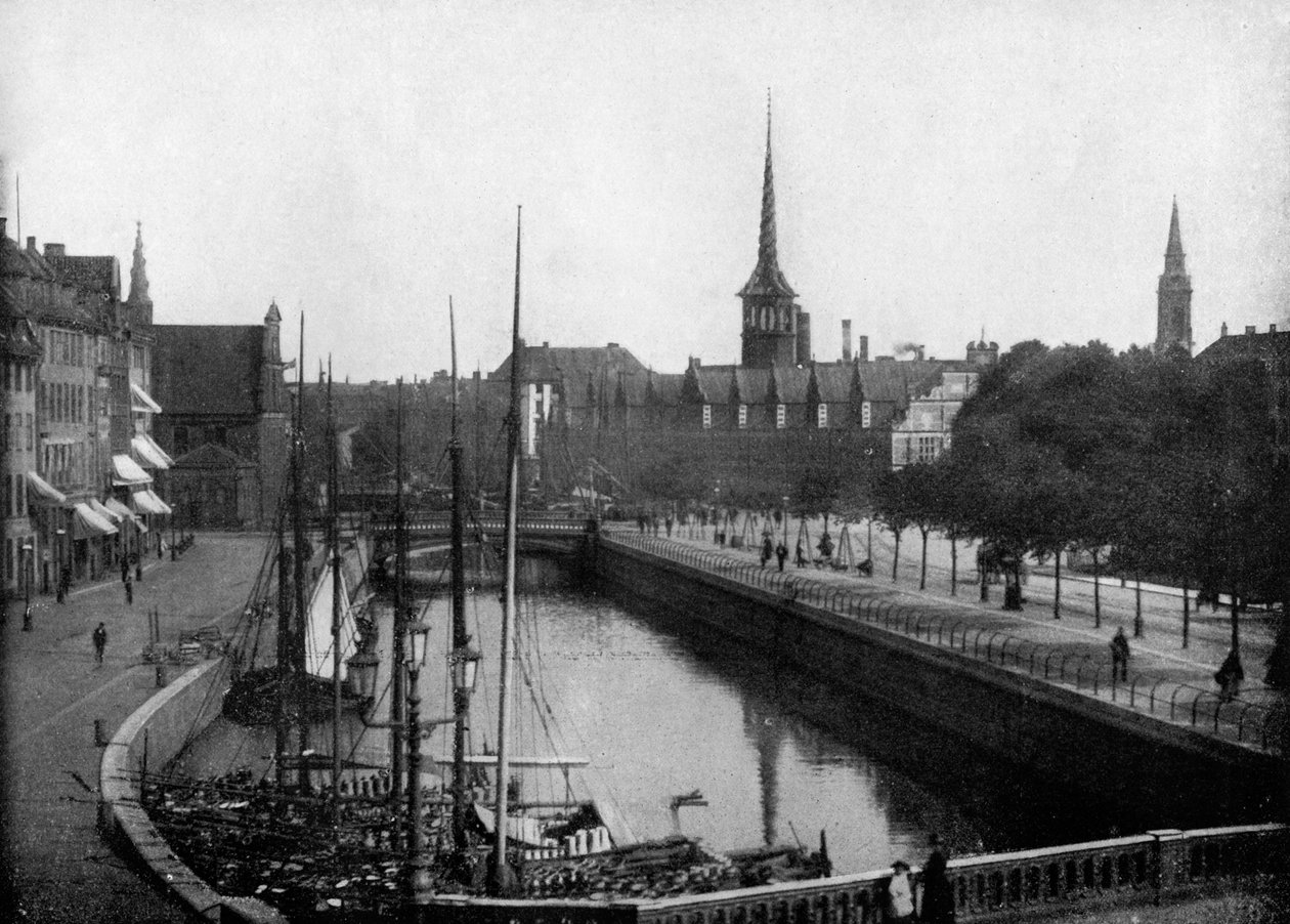1893年、デンマーク、コペンハーゲンのストリートシーン。 作： ジョン・L・ストッダード
