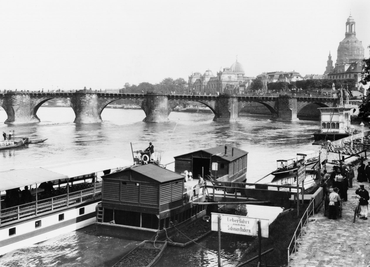 アウグストゥス橋、ドレスデン、1910年頃 作： ジュセ