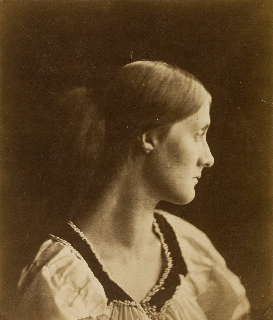 Julia Jackson, c. 1867. 作： ジュリア・マーガレット・キャメロン
