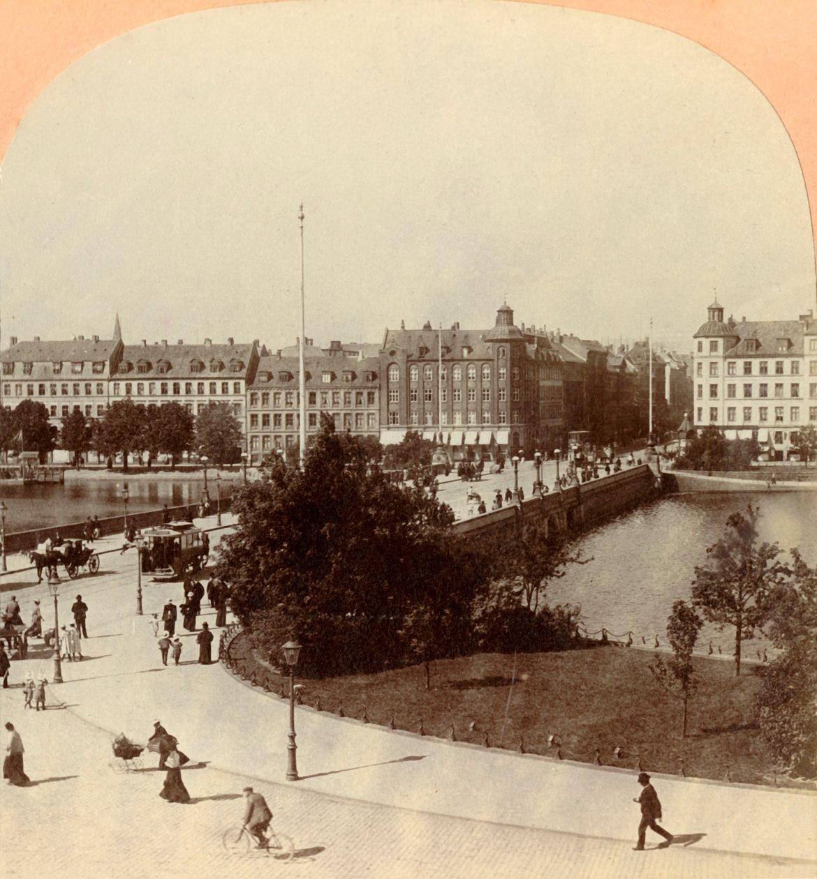 クイーンルイーズ橋、コペンハーゲン、デンマーク、1901。 作： Keystone View Company