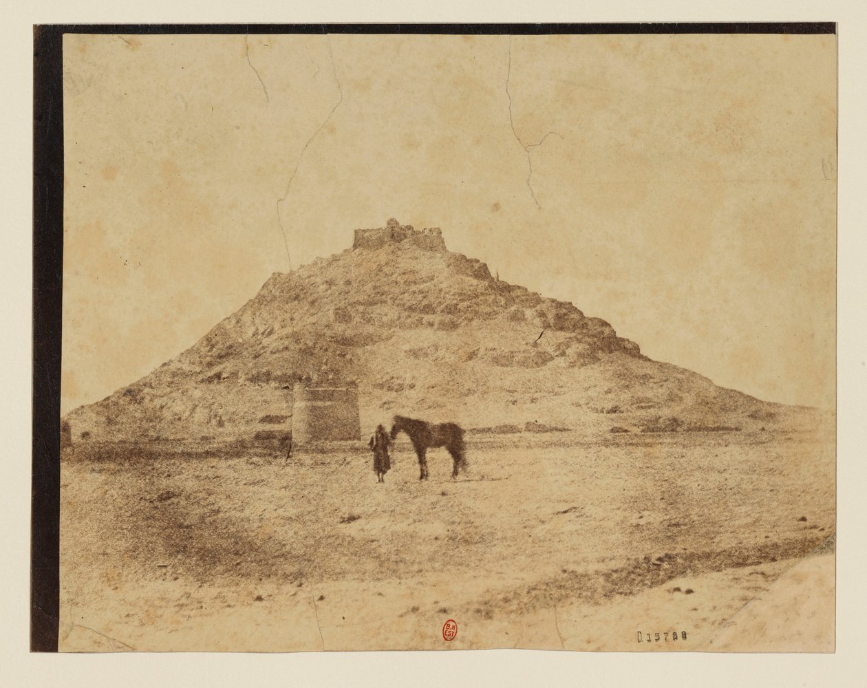 イスファハン、火の山、古代ゲブレ寺院 作： ルイージ・ペス