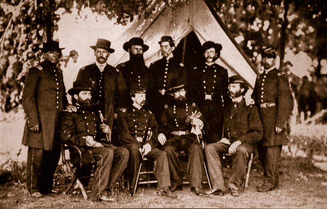 ジェファーソン・C・デイビス将軍とスタッフ、1861-65（セピア写真） 作： マシューB.ブレイディ