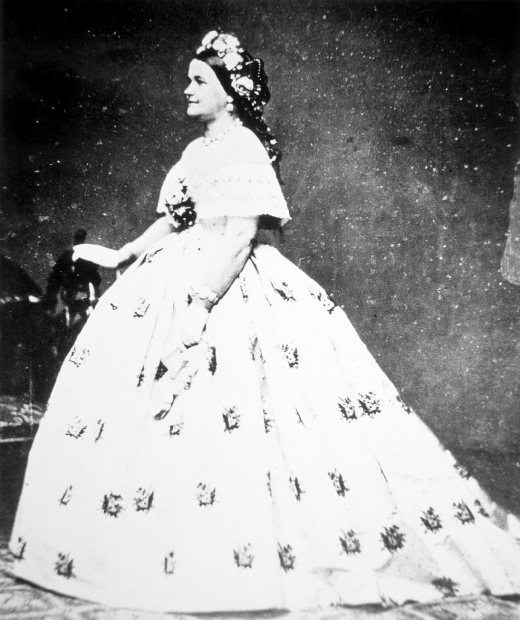 メアリー・リンカーン（1818-82）1861年（モノクロ写真 作： マシューブレイディ