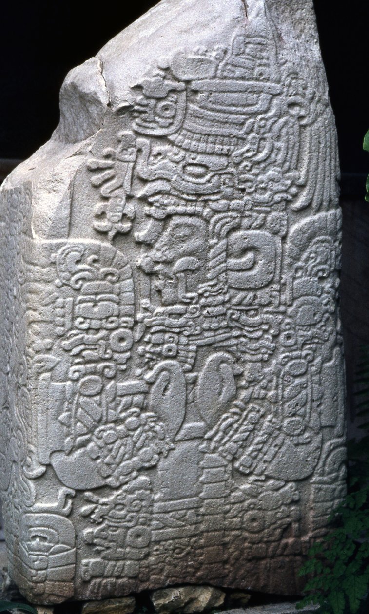 Tikal Stela 2、初期クラシック時代300〜600 AD 作： マヤ