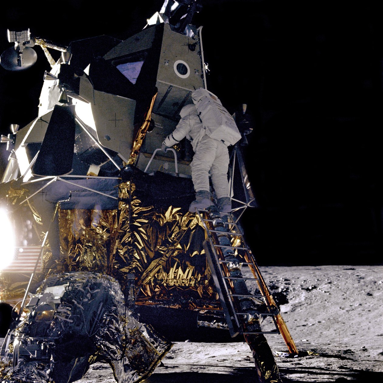アポロ 12 号 - NASA、. 作： NASA画像