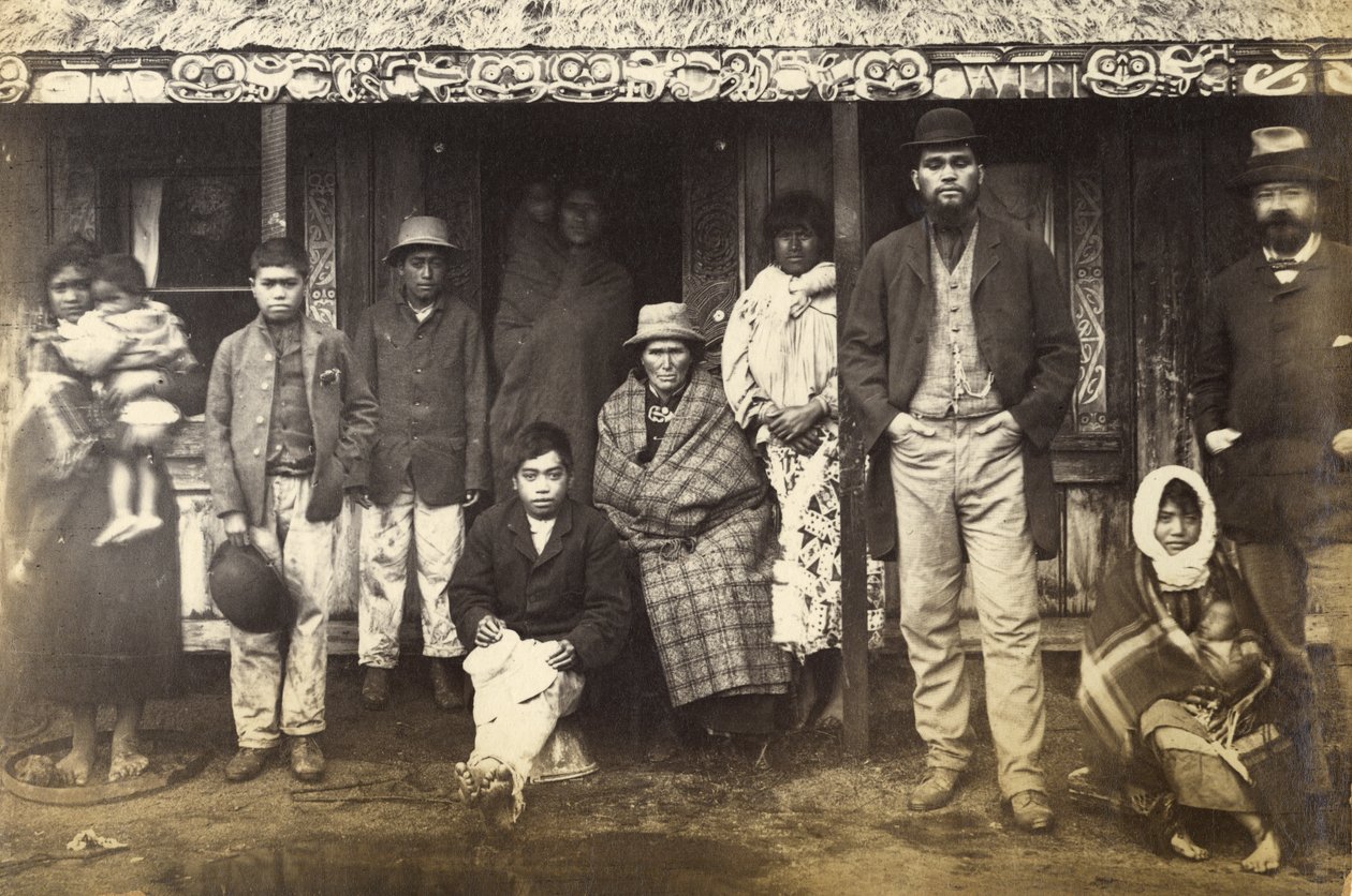 テワイロアなどからの難民、1886年（アルブメンプリント） 作： ニュージーランドの写真家