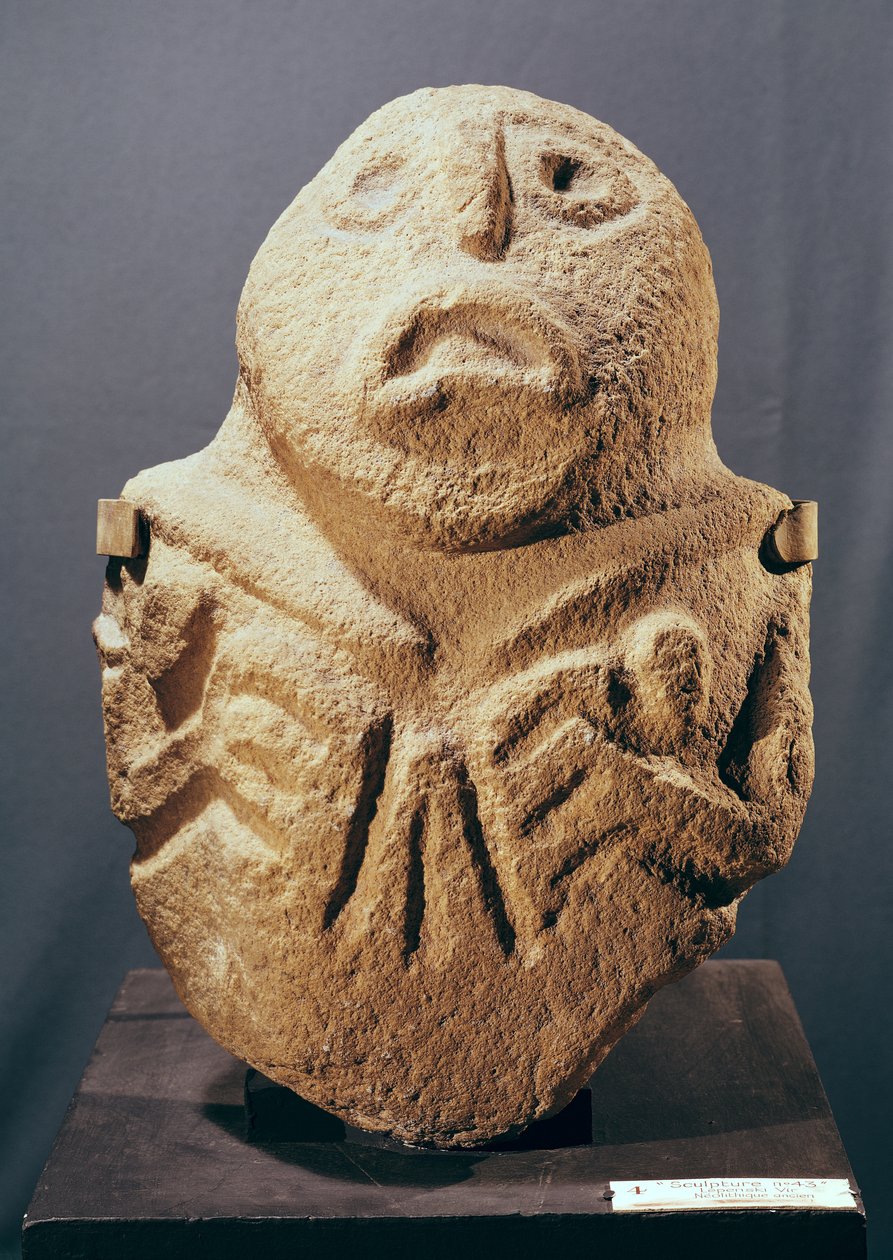 彫刻No.43、ユーゴスラビア、Lepenski Vir作、紀元前6000年頃（砂岩） 作： 先史時代