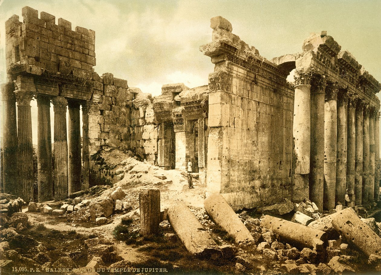 バッカス神殿、バールベック、1880年〜1900年頃（フォトクロム） 作： スイスの写真家