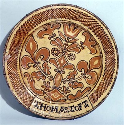 スタッフォードシャーの皿、1680年頃（スリップウェア） 作： トーマス・トフト