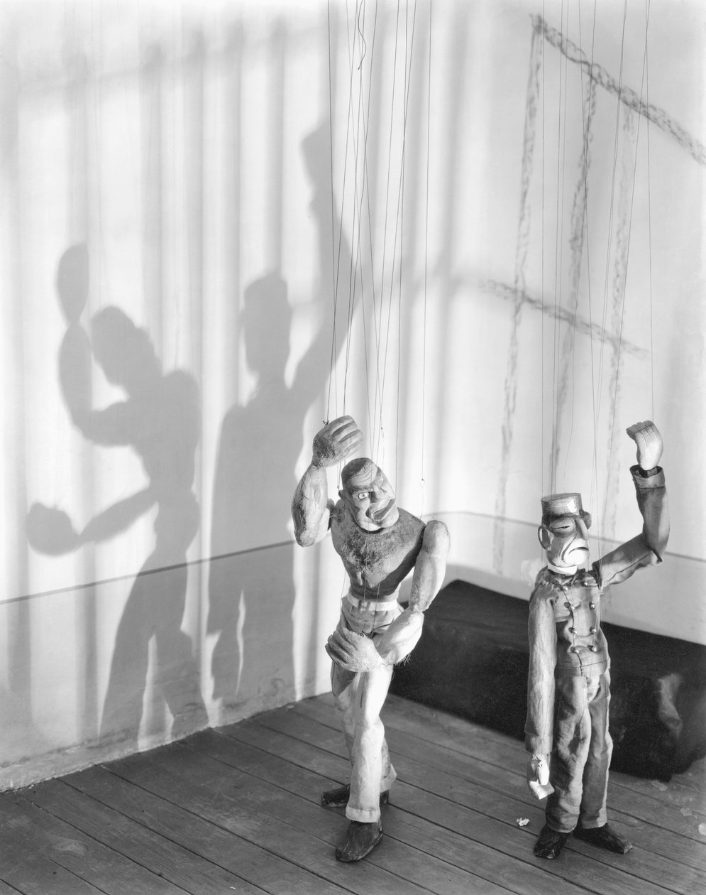 刑務所の独房で、1929 作： ティナ・モドッティ