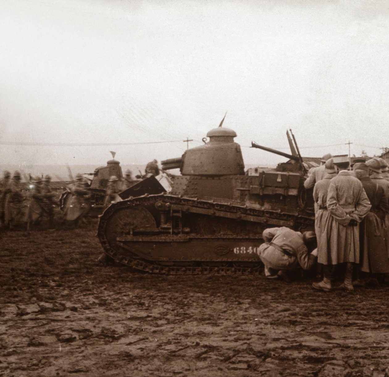 戦車の進歩、C1914-C1918 作： 不明