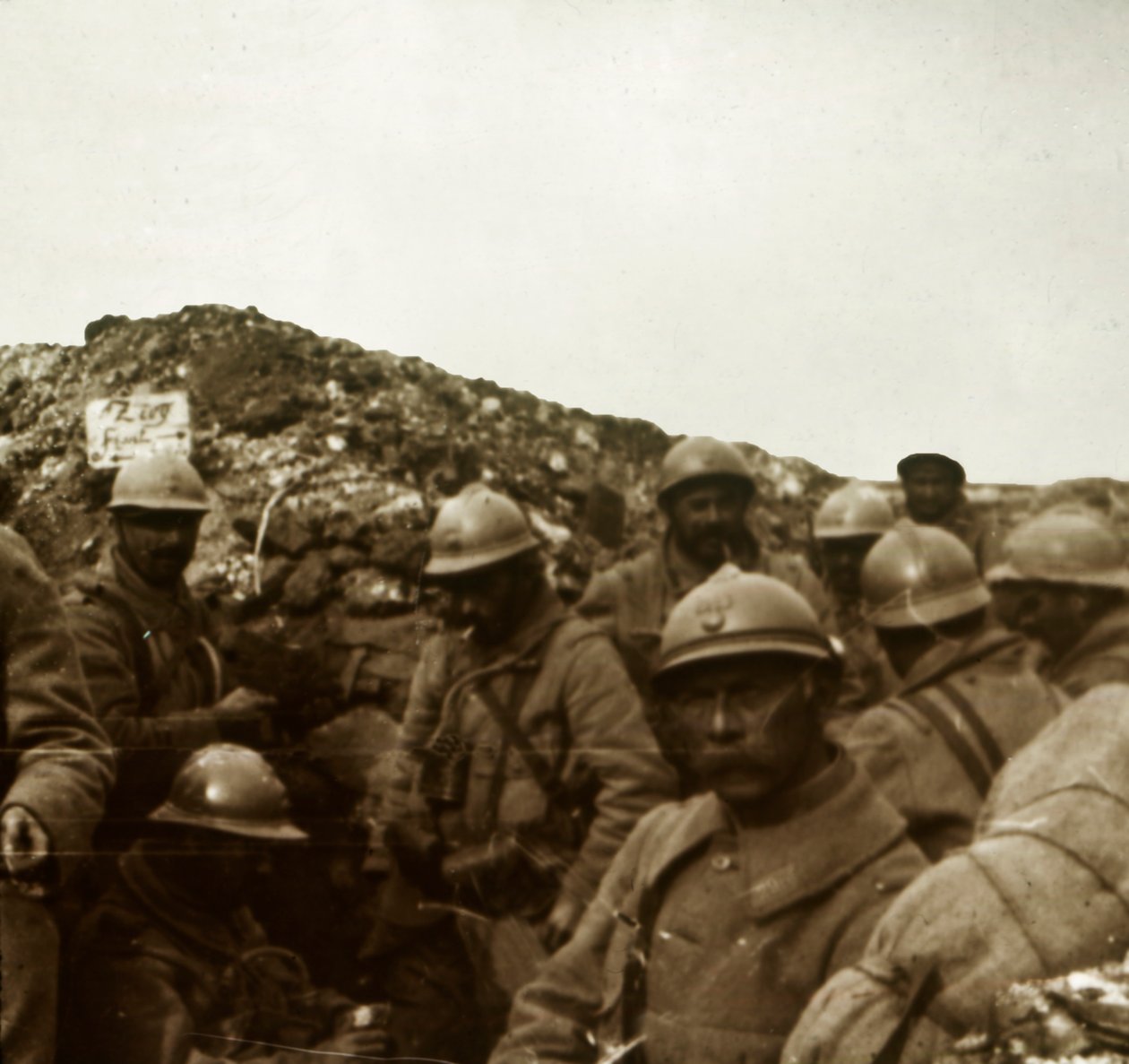 攻撃後、フランス北部アルトワ、c1914-c1918 作： 不明