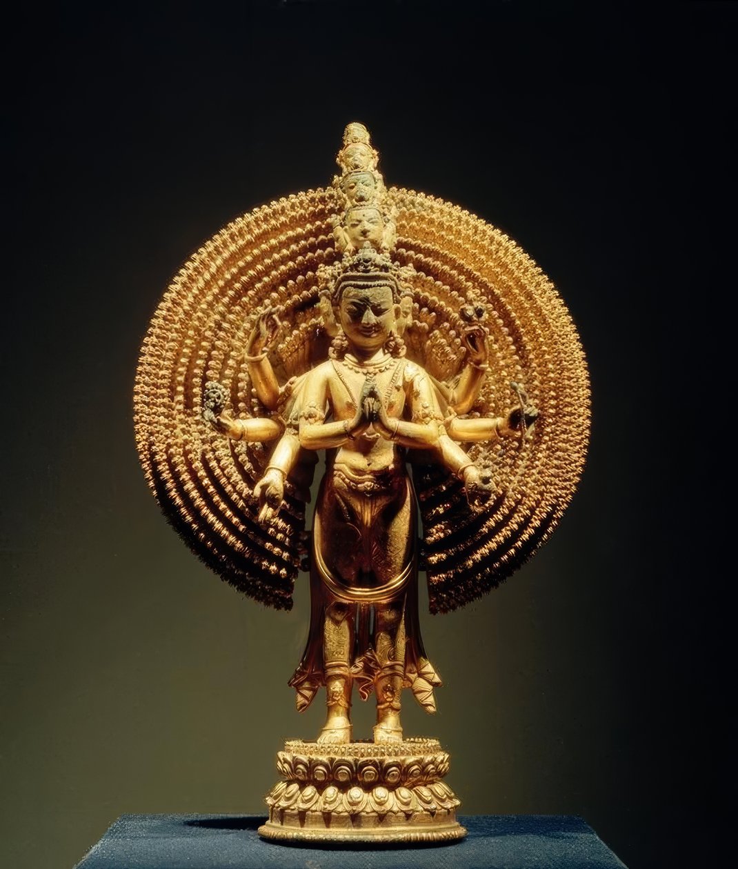 Avalokitesvara -彫刻、14世紀 作： 不明