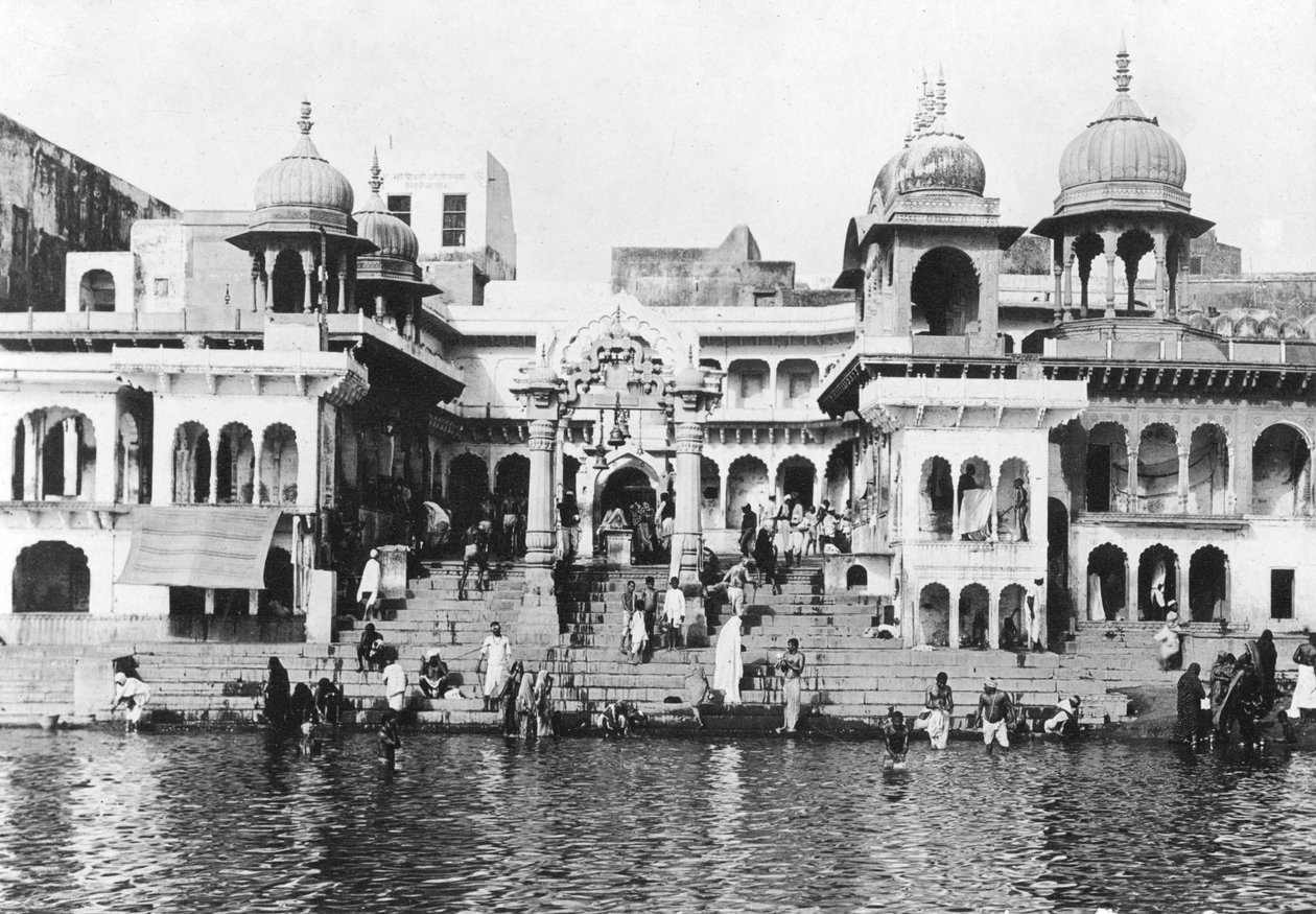 ヤムナ川のガートの水浴、ムトラ、1917年 作： 不明