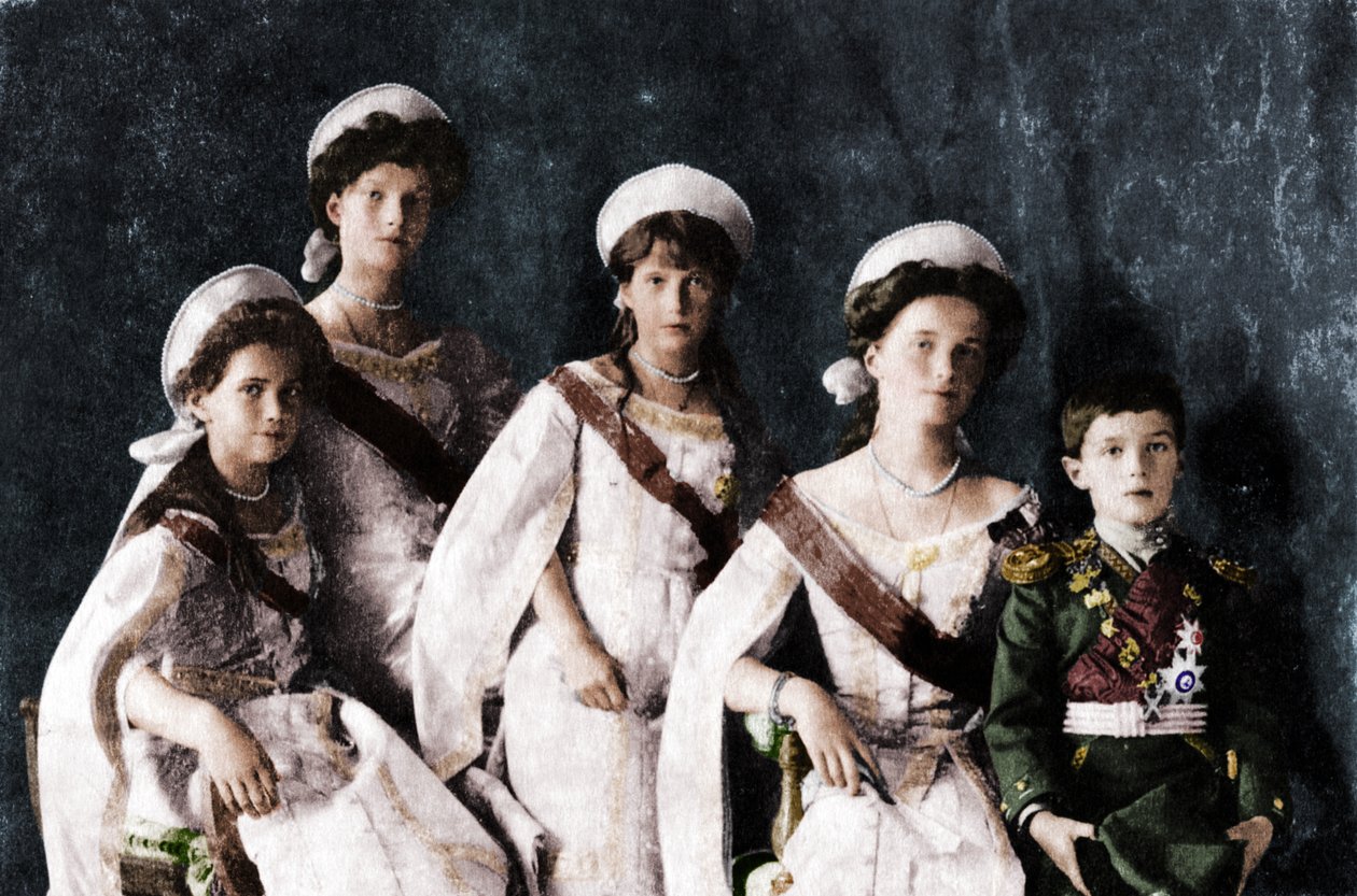 ロシア皇帝ニコラス2世の子供、c1910。 作： 不明