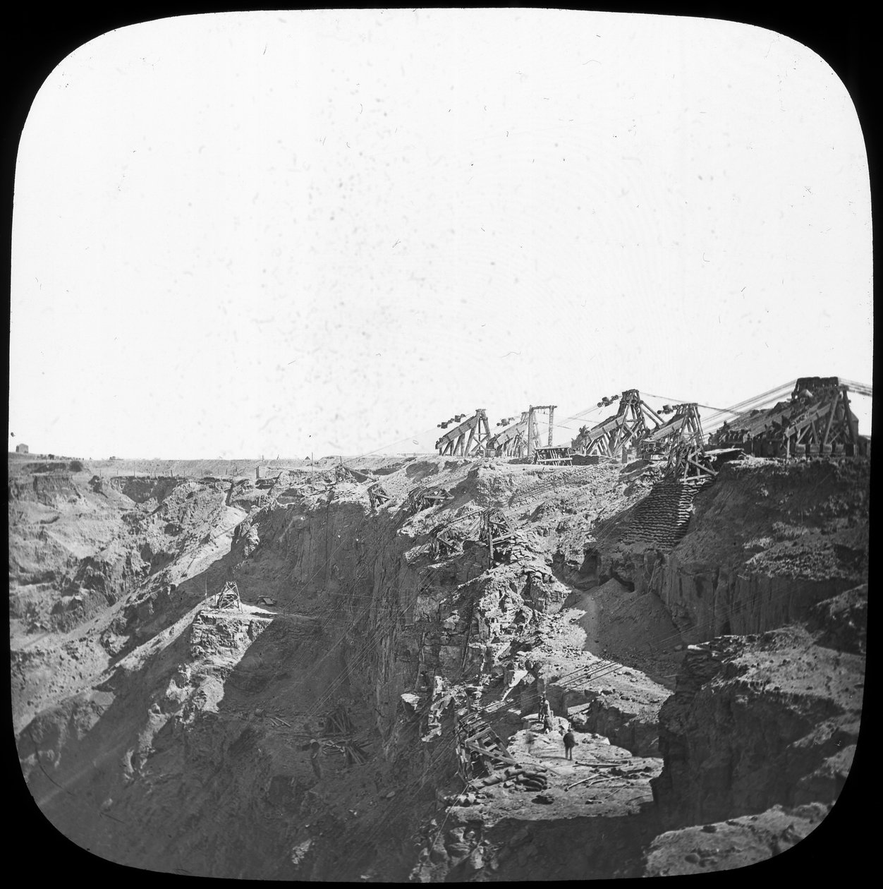 デビアスダイヤモンド鉱山、南アフリカ、c1890 作： 不明