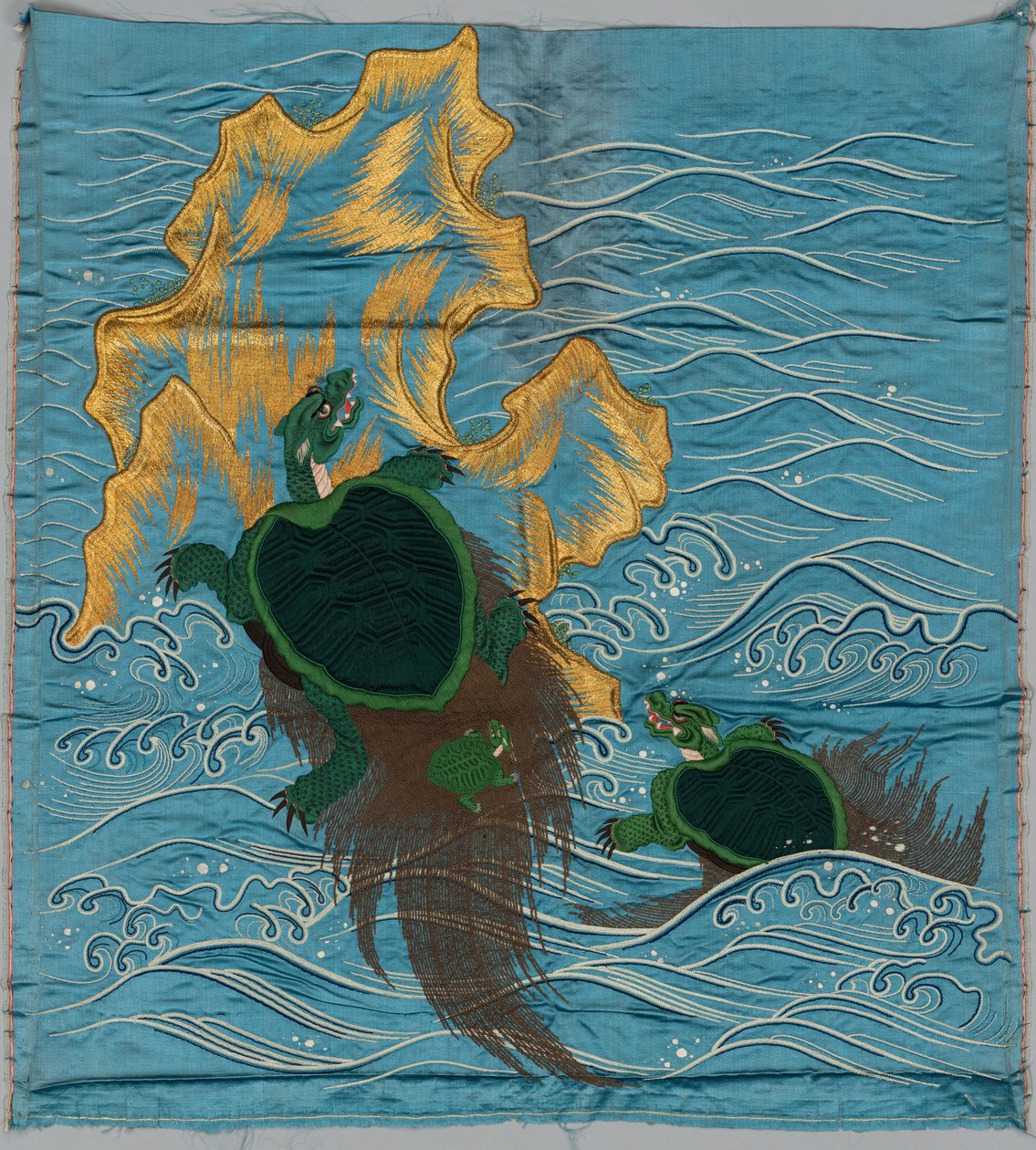 1800年代後半〜1900年代初頭に刺繍された福佐。 作： 不明