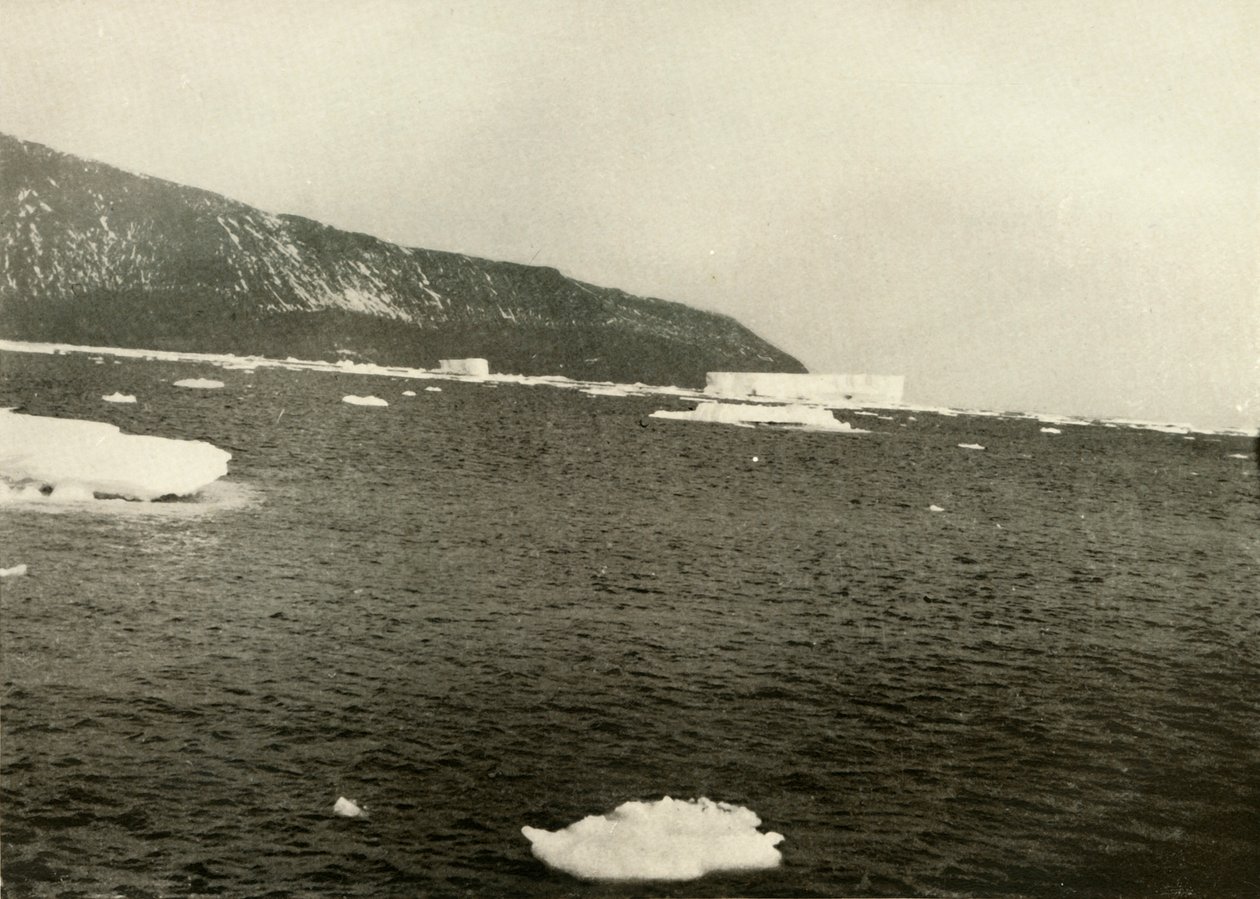 アデア岬沖の浮氷、1908年、1909年。 作： 不明