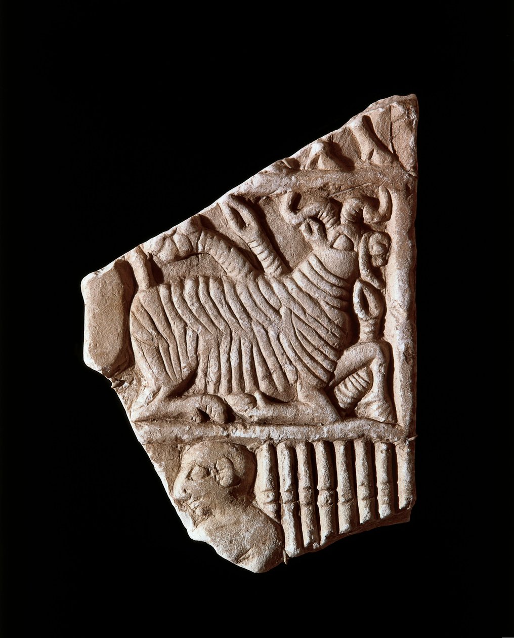 ベースレリーフの断片、紀元前2500年。 作： 不明