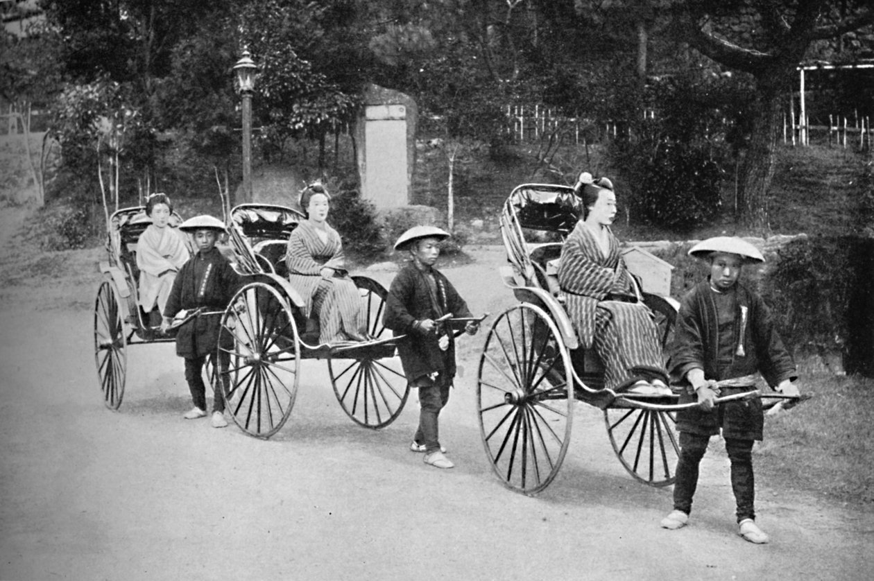 クーリーによって描かれた人力車の日本人女性、1902 作： 不明
