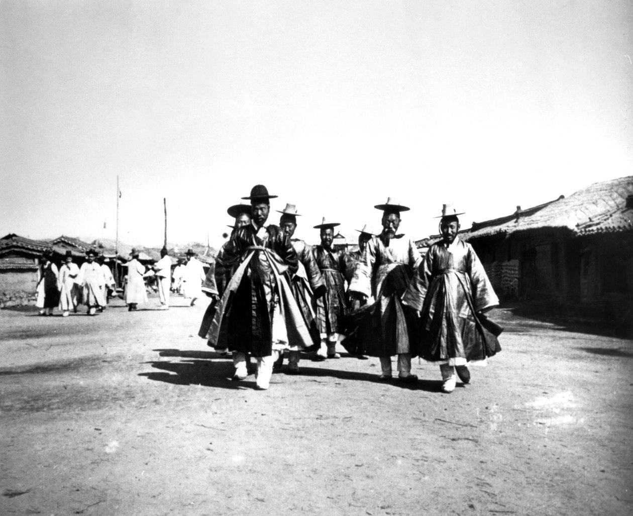 日本の当局、韓国、1900 作： 不明