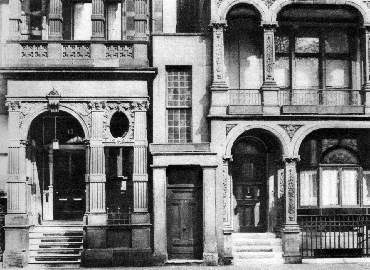 ロンドンで最も小さい家、1926-1927 作： 不明